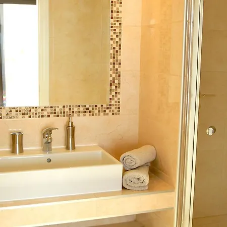 Luxury Queen With Private Pool Near Dubrovnik *